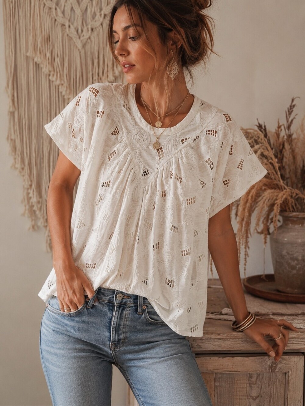 Akemi + Kin Anthropologie Ivory Eyelet Embroidered Boho Peasant Top XS Petite Co